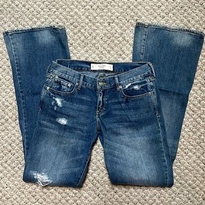 Abercrombie & Fitch 4L distressed flare jeans